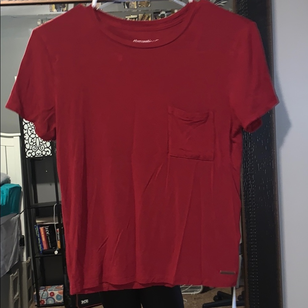 T-shirt.